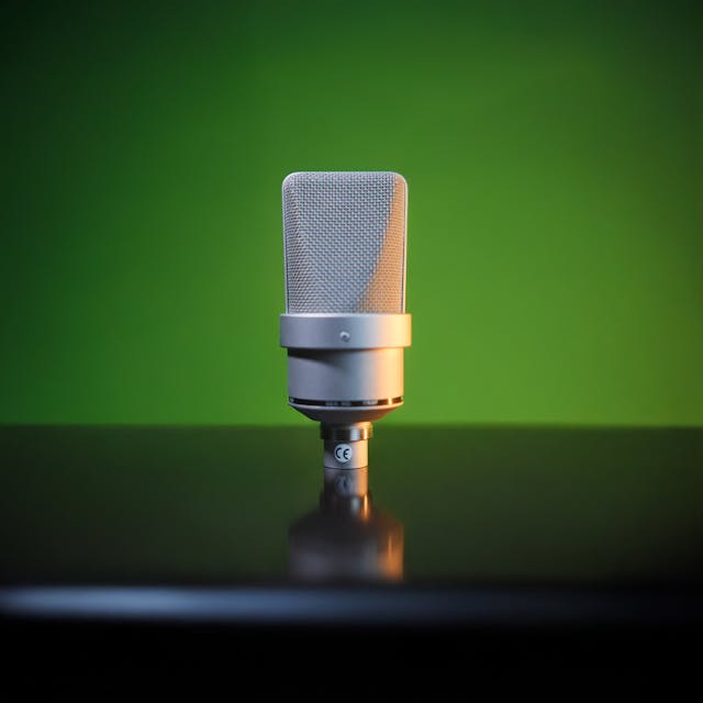 梨花声音教育能帮助自媒体博主优化开场白语感吗