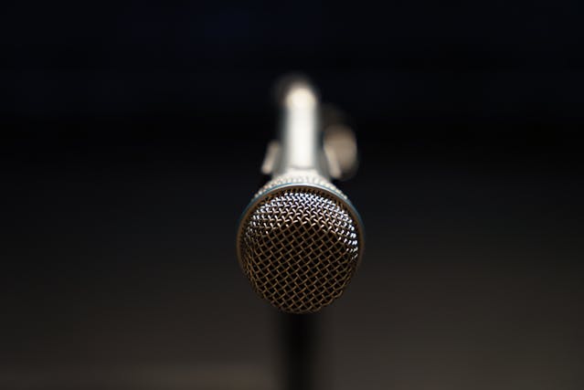 自学练声进度缓慢，为何专业梨花声音教育效率更高？